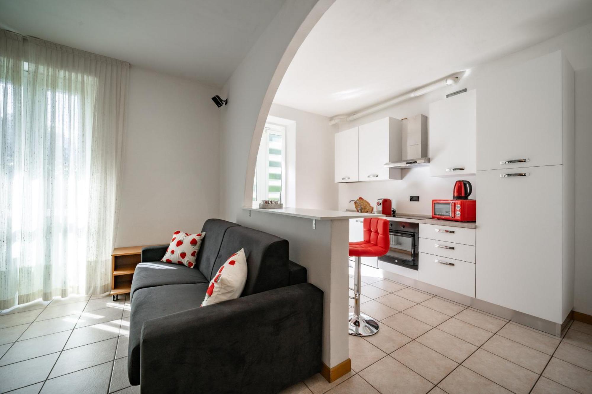 Dolce Teresa Apartment Mandello del Lario Eksteriør bilde