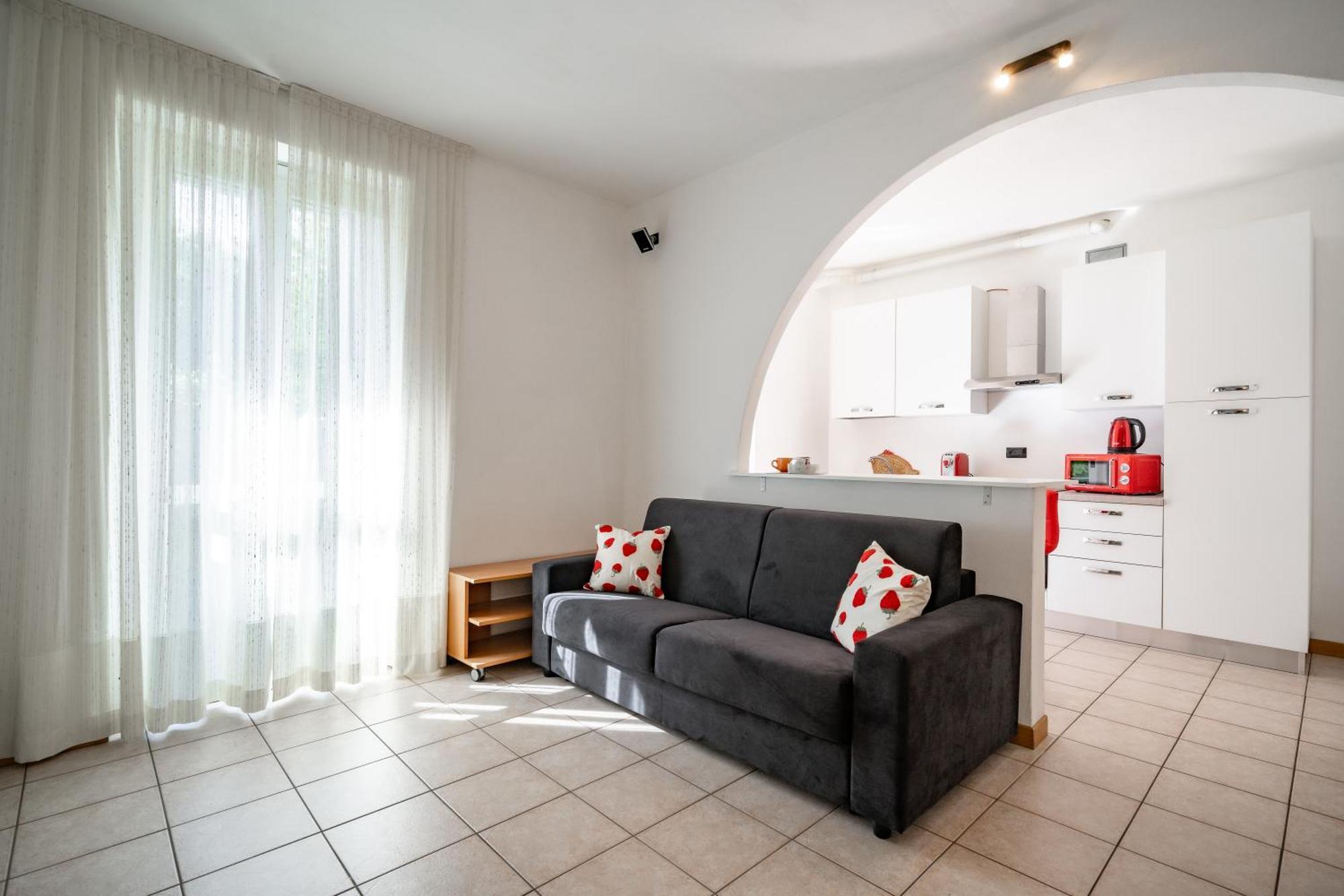Dolce Teresa Apartment Mandello del Lario Eksteriør bilde